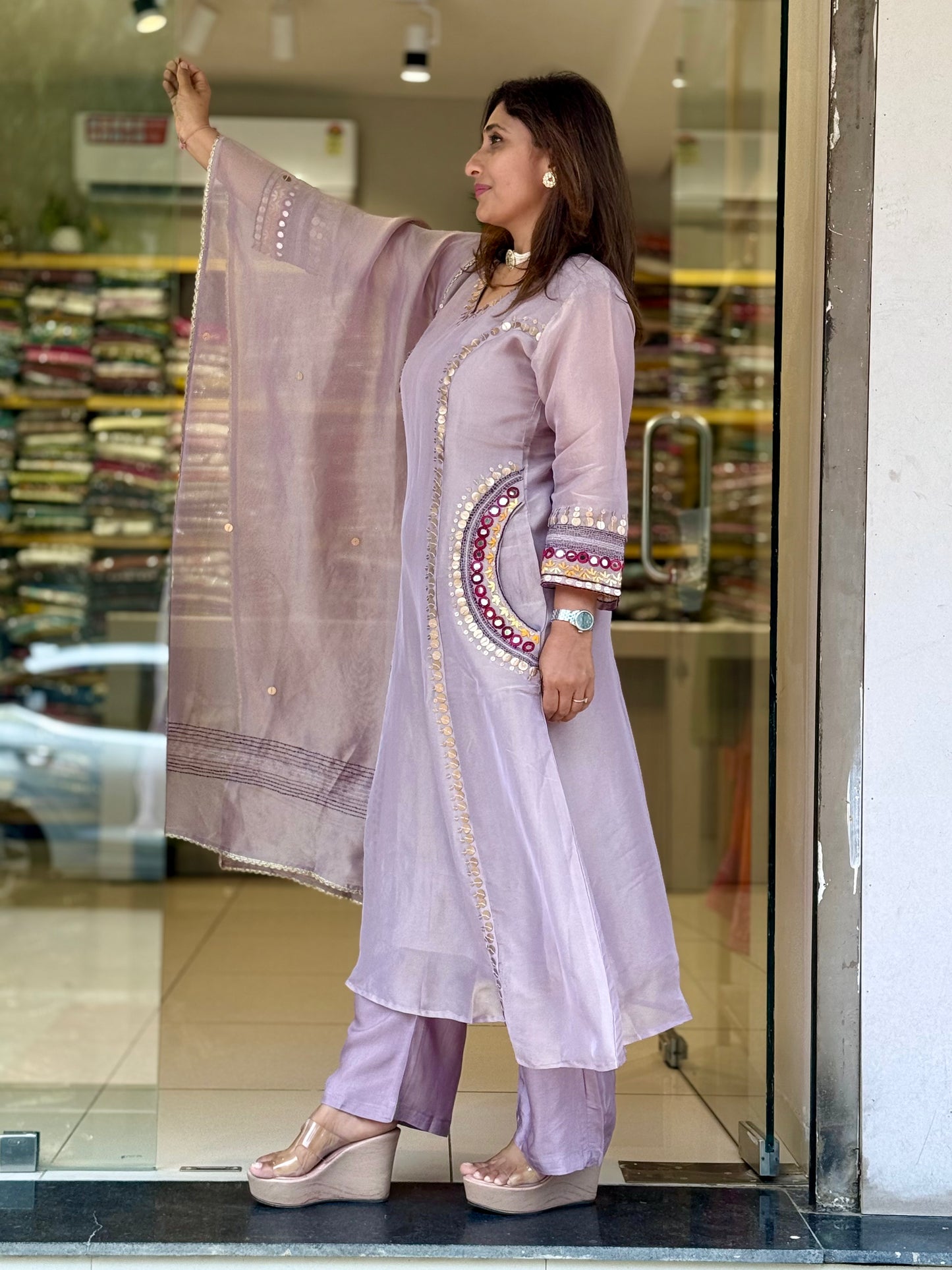 Purple tissue shimmer with Pocket embroidery
